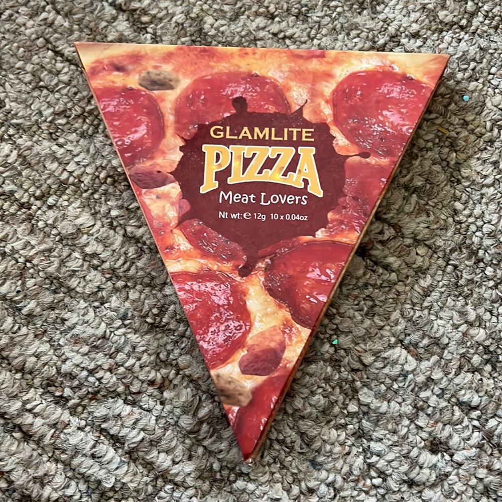 Glamlite Pizza Meat Lovers eyeshadow palette